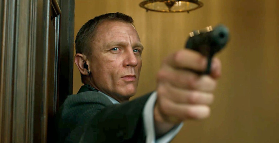 Džejms Bond je razoružan i svi su u šoku: Skandalozan potez izazvao haos na mrežama (FOTO/VIDEO)