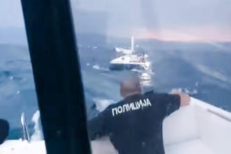 Drama na Ohridskom jezeru! Plovilo bez kontrole blizu granice sa Albanijom (VIDEO)