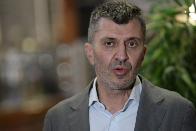 Direktor Pošte Srbije demantuje lažne optužbe: Pošta nije platila 1,5 miliona evra za rebrendiranje loga