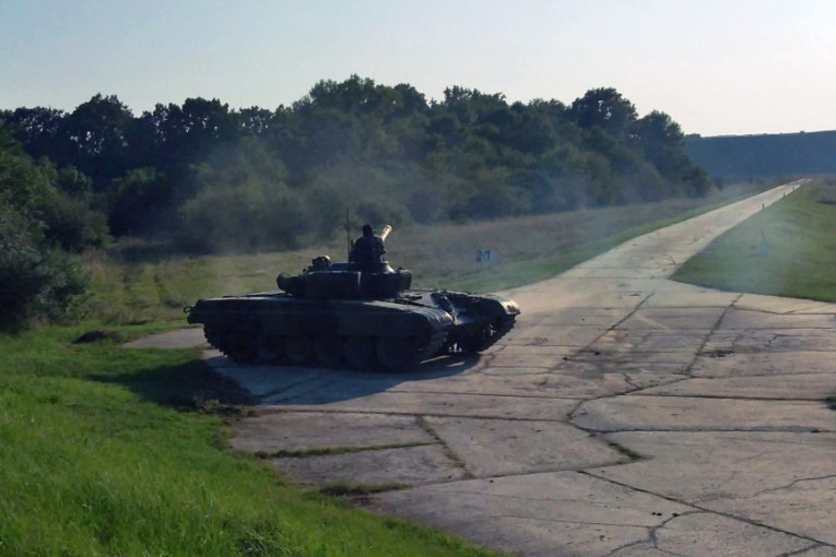 Uvežbavano gađanje iz tenka M-84,  tenkiste očekuju taktičke vežbe i bojeva gađanja