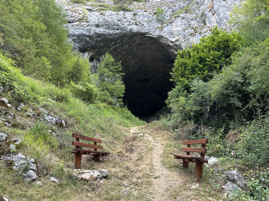 Čudo prirode na 900 metara nadmorske visine: Prerast je jedan od najvećih kamenih mostova u Srbiji (FOTO)