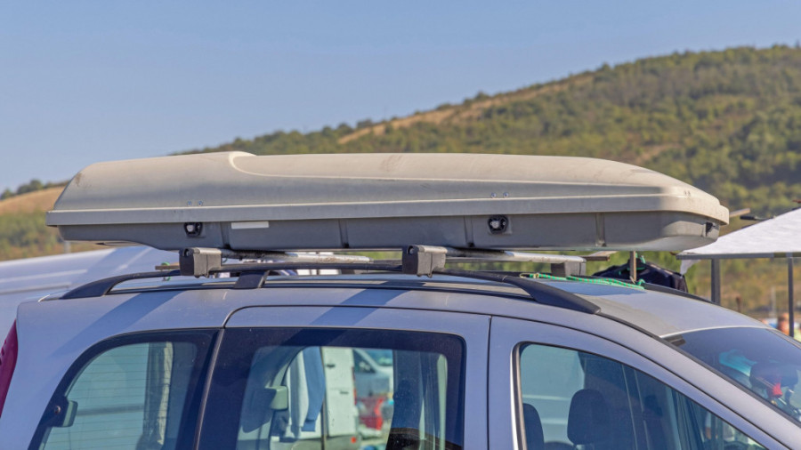 Odmori su gotovi - vreme je da ih uklonite sa krova vašeg ljubimca! Razlog je potrošnja goriva!