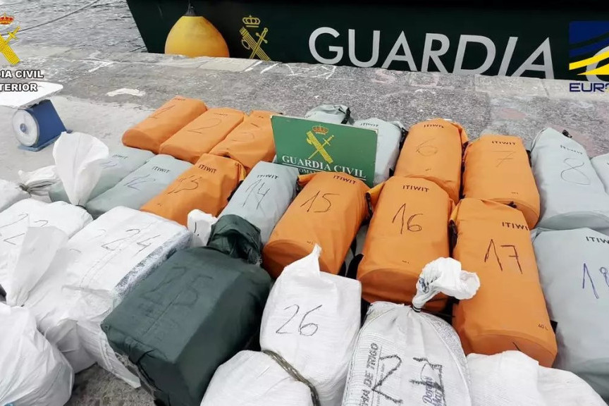 Otkrivamo detalje hapšenja Srbina sa 700 kilograma kokaina na Kanarima: Evo šta je radio sa italijanskom mafijom i Hrvatom! (FOTO/VIDEO)