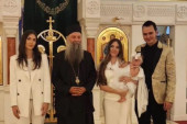 Patrijarh Porfirije krstio unuku Đorđa Balaševića: Među gostima i poznati glumac koji je rođen istog datuma kad i Vera (FOTO)