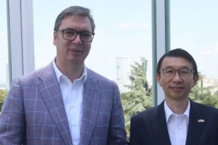 Vučić sa ambasadorom Japana: Planiramo nove projekte i značajan porast broja japanskih kompanija i investicija u Srbiji