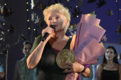 Emotivan govor Mirjane Karanović na Filmskim susretima u Nišu: Nagradu posvetila pokojnom kolegi (FOTO)