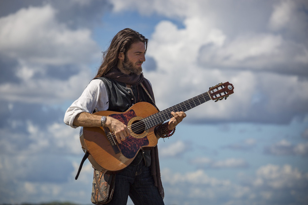 Gitarski bog ili moderni trubadur: Čuveni Estas Tone na Kolarcu (FOTO/VIDEO)