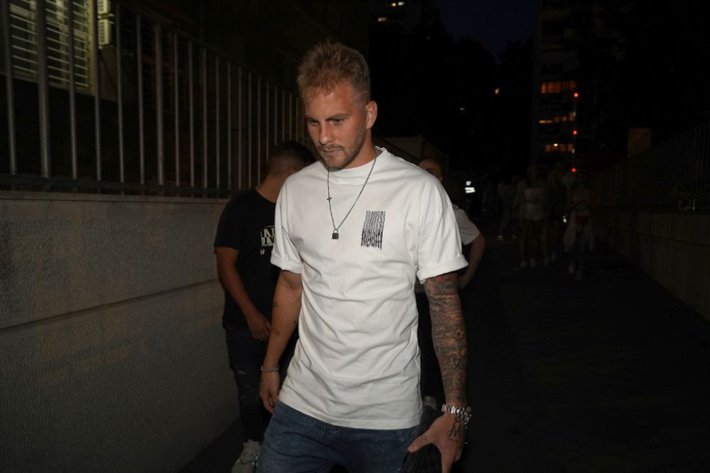 "Odlepila sam, gotovo, svadba!" Ema Radujko progovorila o vezi sa fudbalerom: "Nemojte da vas interesuje ponos i ego!"