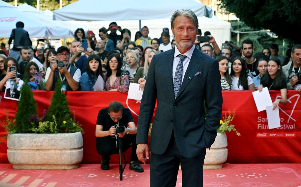 Kako je Mikael Persbrandt postao domaća glumačka zvezda? Neobičan uslov za ulogu u seriji „Otmica“, a tiče se poznate ličnosti (FOTO)