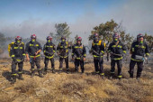 Vatrogasci iz Srbije nastavljaju borbu sa požarima u Grčkoj (FOTO/VIDEO)