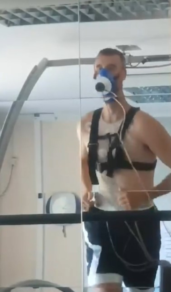 Ponitka stigao posle dva dana vožnje do Beograda: Naježiš se u Areni čak i kad igraš protiv Partizana!