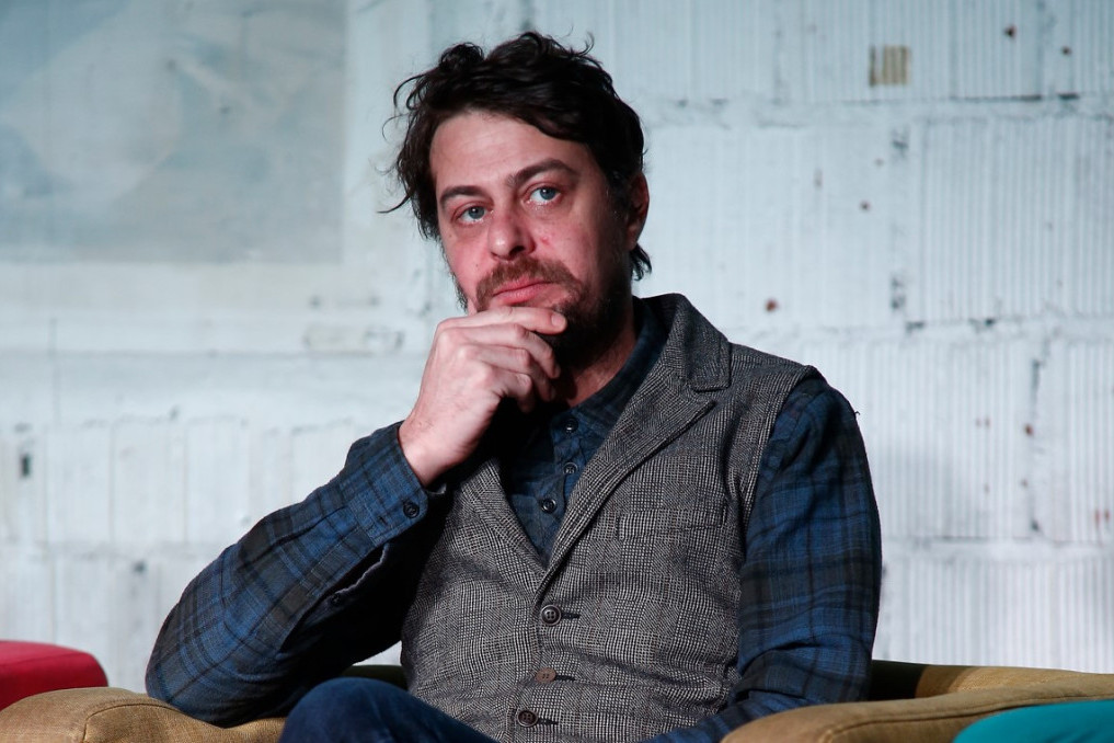 Priveden glumac Miloš Vlalukin: Proveo noć u Padinskoj skeli, policija ga uhvatila na snimanju serije