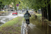 Jako nevreme pogodilo Italiju i Austriju: Usled poplava zatvoreni su putevi i železnička pruga