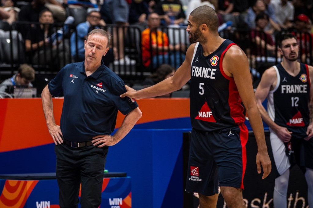 Sanjaće Jokića i družinu noćima: Lider Francuske okrivio sudije za poraz od Srbije!