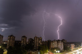 Kiša će se narednih dva sata sručiti na ove delove Srbije: RHMZ izdao upozorenje i za naredne dane
