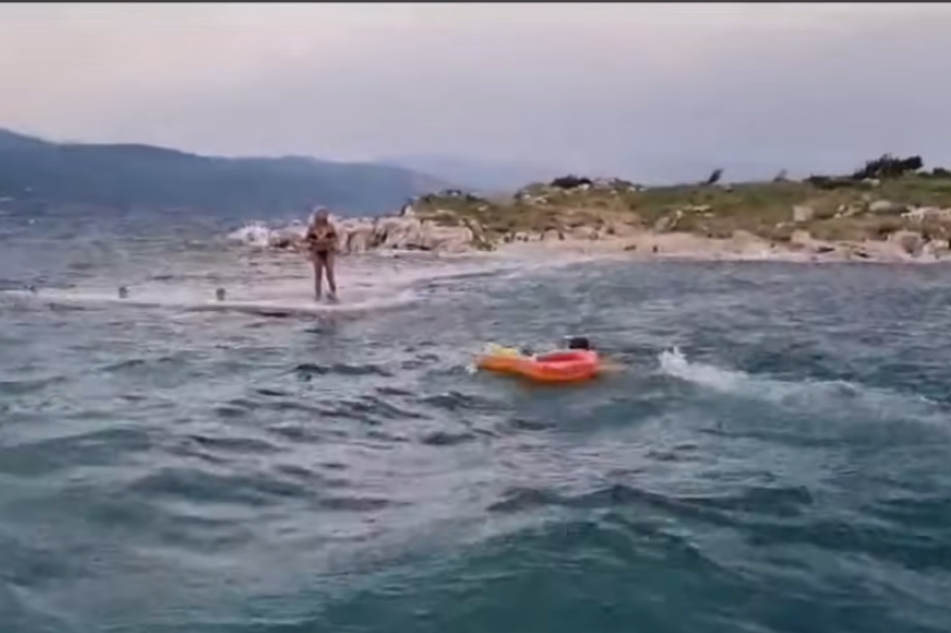 "More ih je bacalo na sve strane": Turiste na Jadranu uhvatila jaka oluja! Bili su na dušeku, jedva smo ih spasili (VIDEO)