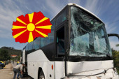 Incident u Severnoj Makedoniji: Kamenovan autobus sa Srbima koji se vraćao iz Grčke - deca bila prestravljena!