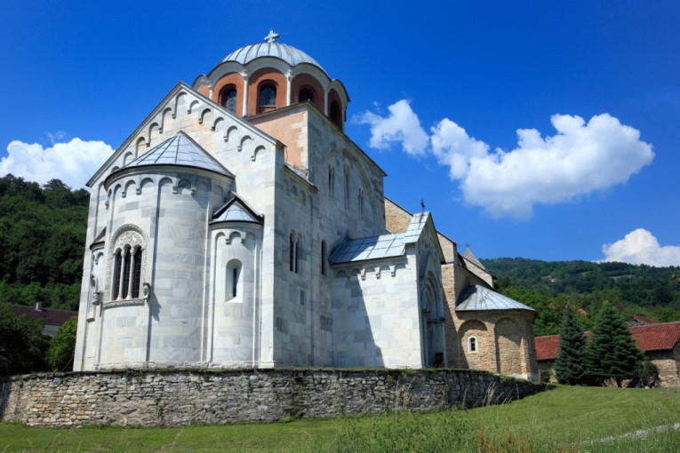 Oglasili se iz RHMZ-a! Nevreme juri ka Beogradu, padaće i u Vojvodini