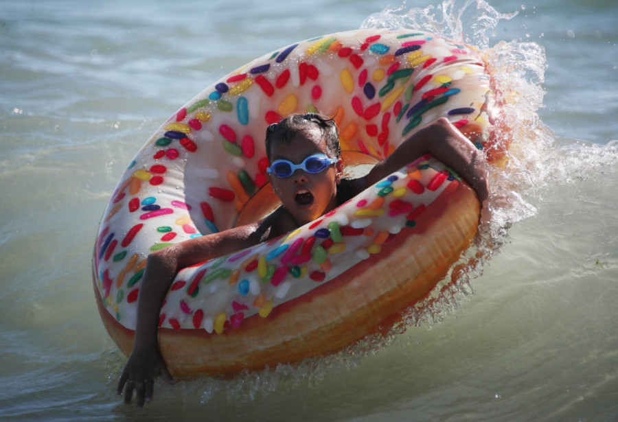 Žena razmišlja da se pretvara da je bolesna kako bi izbegla odlazak na odmor sa porodicom svog muža
