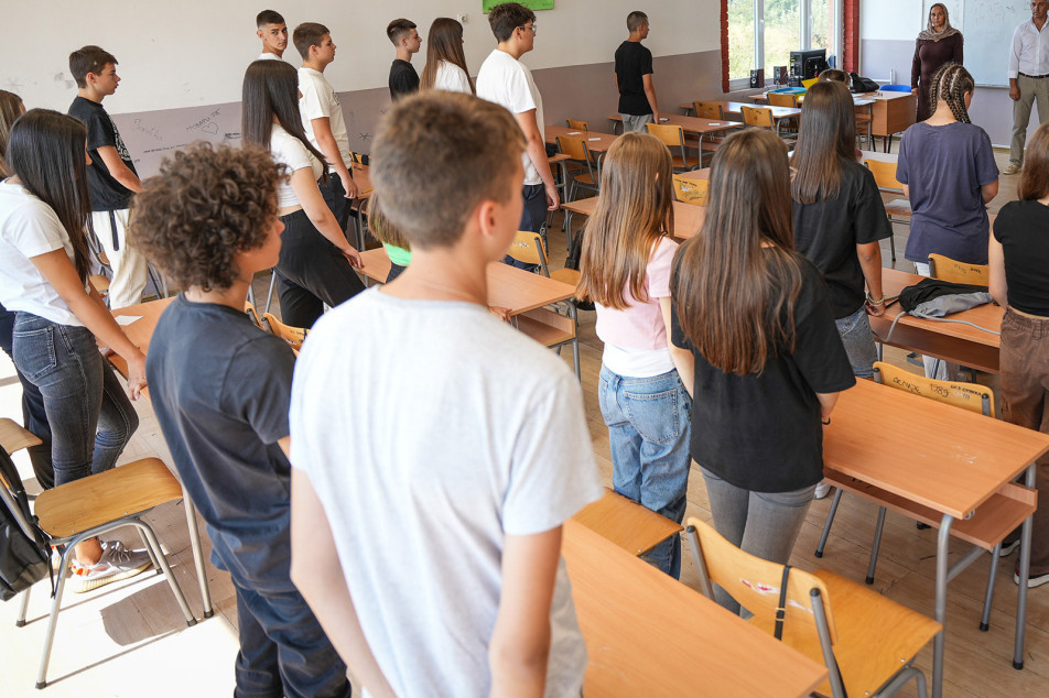 Đake u Srbiji čeka pet raspusta: Objavljen školski kalendar, ovo je plan nastave!