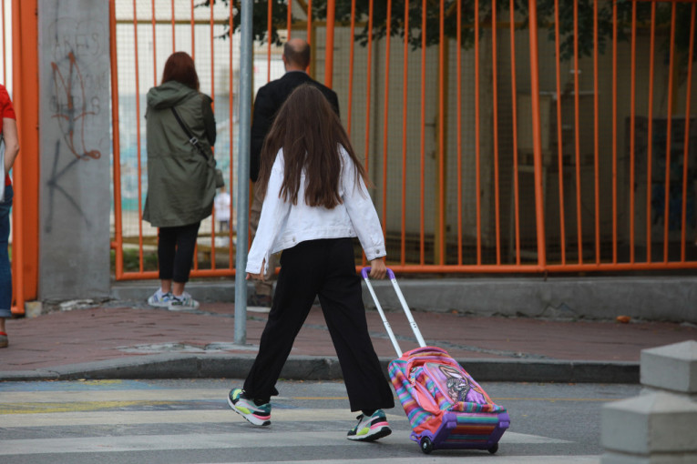 Kraj prvog polugodišta je danas! Đaci odmaraju do posle Svetog Jovana