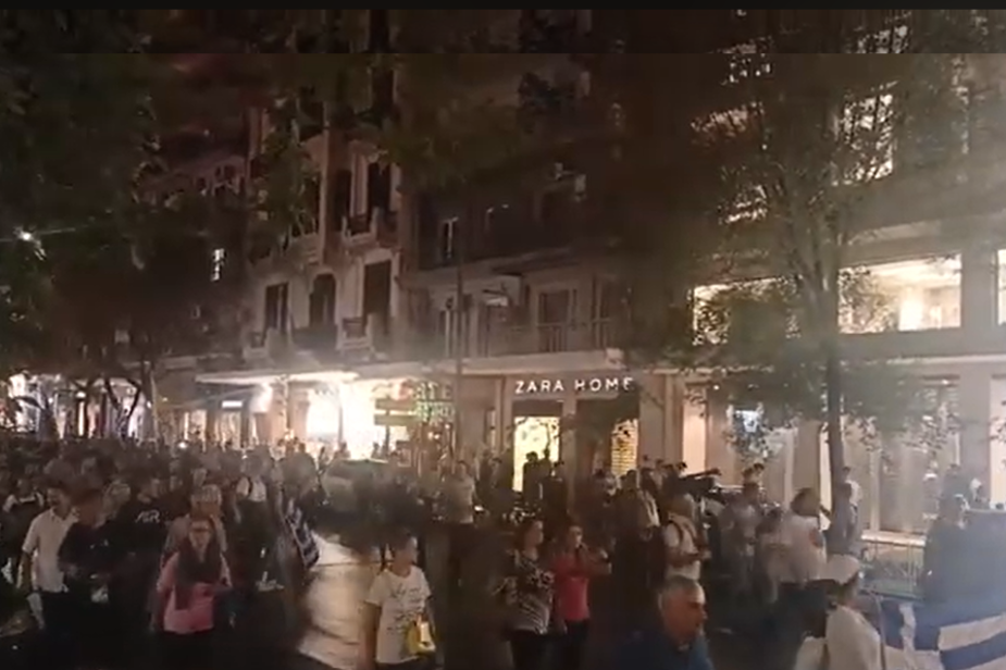 Protest u Solunu! Demonstranti ne žele nove lične karte - 5.000 ljudi na ulicama: "Pravoslavlje ili smrt!" (VIDEO)