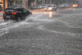 Jaka oluja se obrušila na region: Sarajevo i Tuzla potopljeni, slično i u Splitu