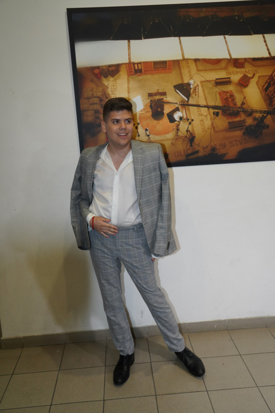 Otac hteo da ga ubije jer je gej! Komšije tvrde da Uroš Stanić laže: Prepisano mu je pola kuće!