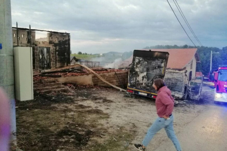 Veliki požar kod Banjaluke: Izgorela dva konja i skupoceni kamion!