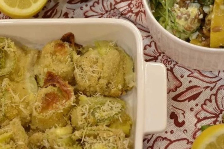 Recept dana: Zdrave tikvice iz rerne uz egzotičnu salatu od breskve - usudite se da probate neobičnu kulinarsku poslasticu