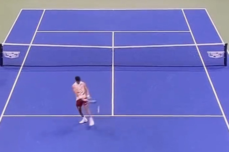 Alkaraz probao da imitira Novaka, pa ispao smešan! Španac će morati još da vežba taj potez (VIDEO)