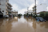 Poplave i dalje prave haos u Grčkoj: Svi Srbi su na bezbednom - evakuisano 11 naših državljana!