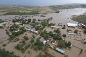 Poplave prave haos u Grčkoj: Broj žrtava porastao na četiri, bračni par iz Austrije nestao!
