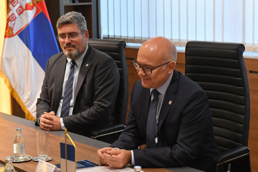 Ministar Vučević se sastao sa delegacijom francuskih parlamentaraca