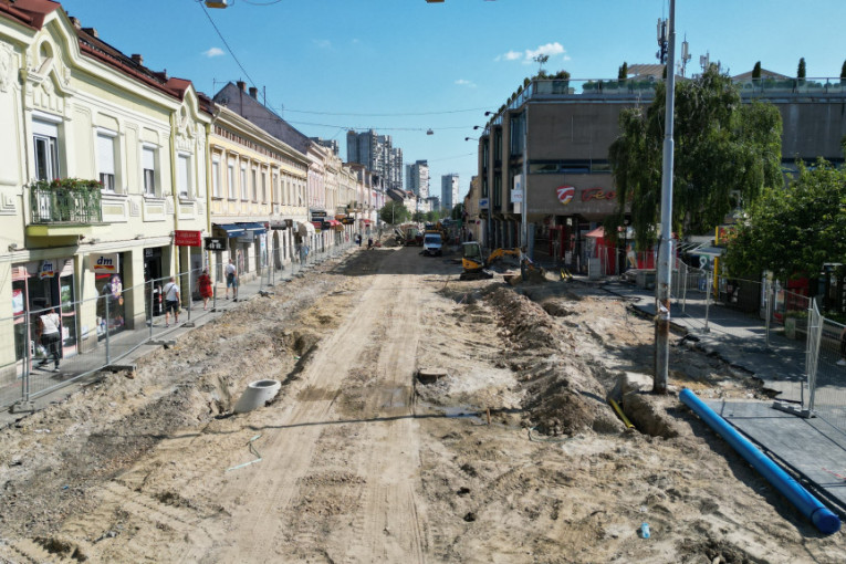 Radovi u Glavnoj ulici u Zemunu menjaju trase javnog prevoza: Evo kako će saobraćati autobusi