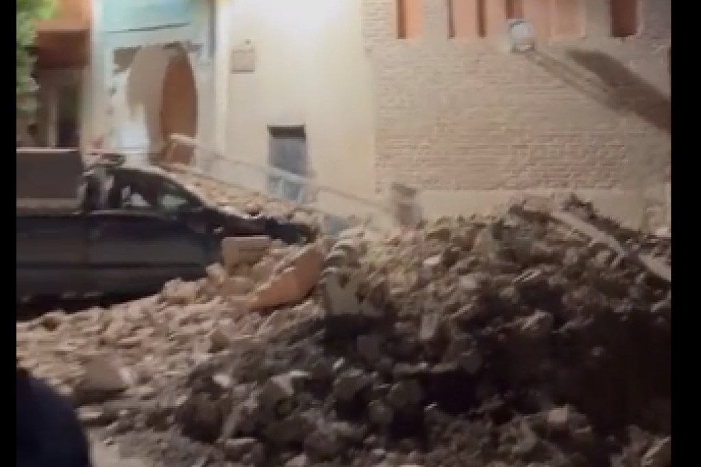 Katastrofalan zemljotres u Maroku: Oko 300 ljudi poginulo u stravičnom potresu (VIDEO)