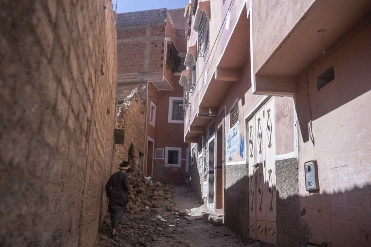 Raste broj žrtava katastrofalnog zemljotresa u Maroku: Do sada pronađeno 2.122 mrtvih
