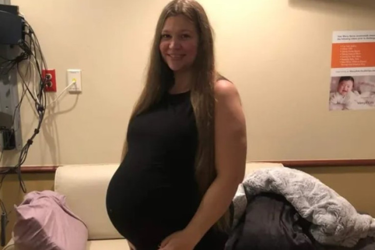 Potresna fotografija trudnice (35) iz porodilišta: Podelila je sreću pred porođaj, pa umrla, ostavila petoro dece iza sebe