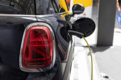 Da li brzo punjenje šteti baterijama električnih vozila?