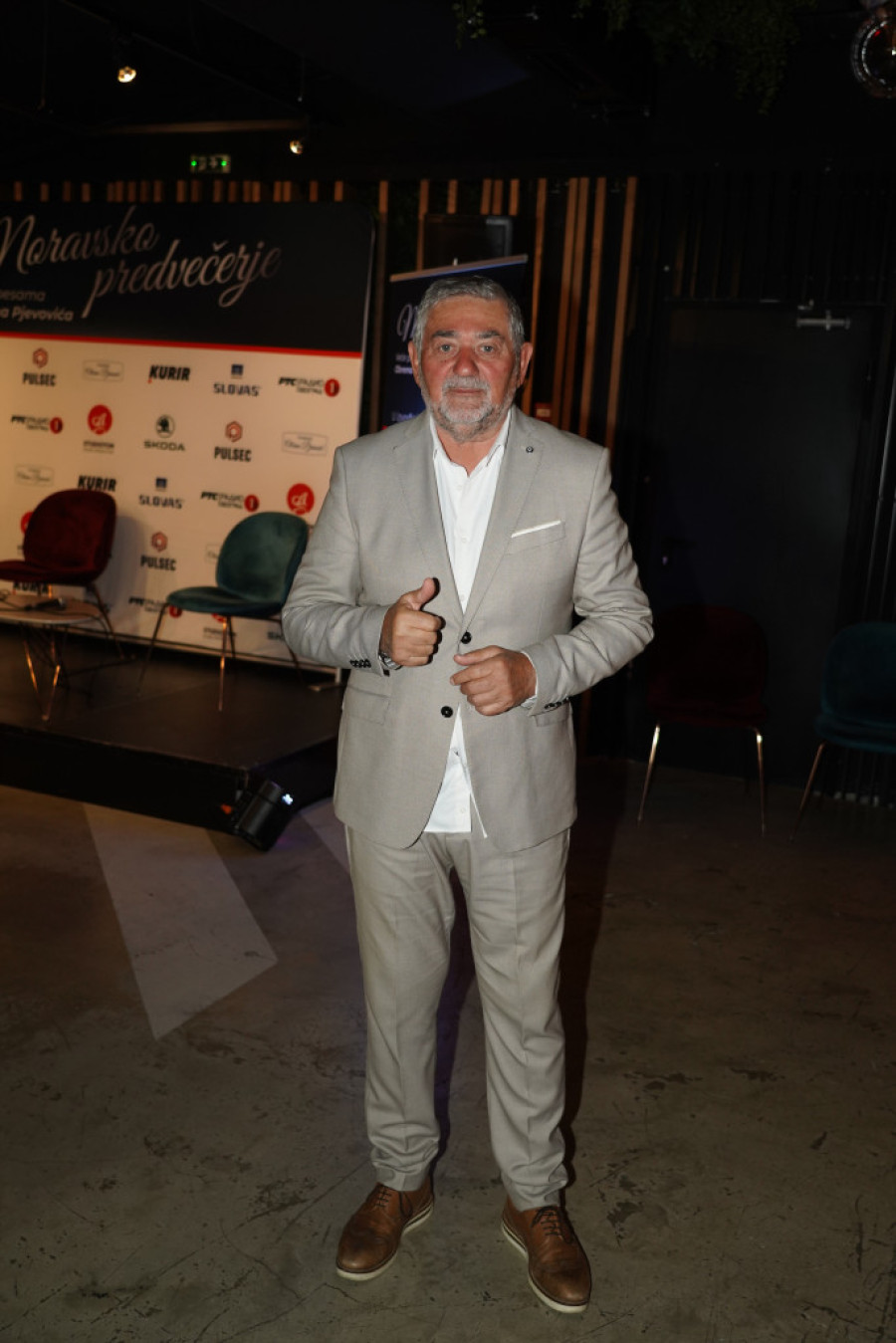 Radiša Urošević dvorište deli sa celom porodicom: Jeste to lepo, ali svako ima svoju stambenu jedinicu!