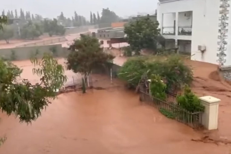 Premijer istočne libijske vlade šokirao brojkama: Oluja i poplave odnele više od 2.000 života, na hiljade ljudi se vodi kao nestalo!