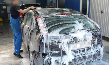 Pranje automobila u dvorištu u ovoj zemlji bi moglo papreno da vas košta: Kazne idu i do 100.000 evra