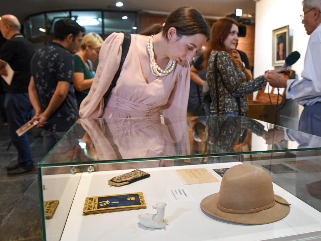 Dva puta penzionisana, podigli joj spomenik za života: Desanka Maksimović rođena na današnji dan (FOTO)