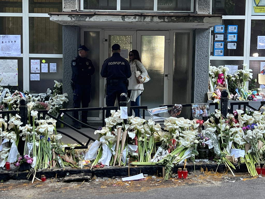 Prva ispovest nastavnice ranjene u "Ribnikaru" o masakru u učionici užasa: Prvo je pucao u mene! Čuli su se samo pucnji, bez dečijeg glasa