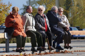Pomoć za penzionere u vidu paketa: Koja grupa će ih dobiti, s kolikom penzijom i kako da se prijavite?