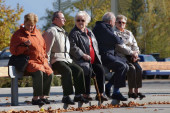 Novi uslovi za penziju od 1. januara 2025. godine: Pomera se starosna granica za žene