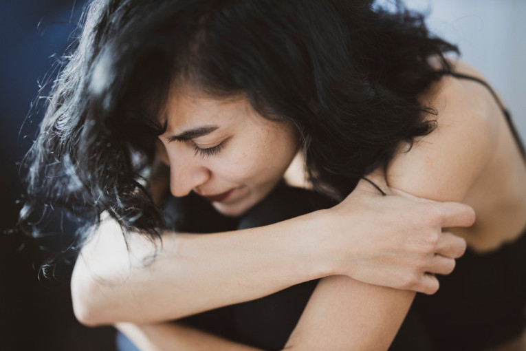 Introvert ili ekstrovert: Evo kako ličnost i stil vezivanja utiču na vaše odnose