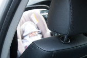 Četvoromesečna beba umrla u vrelom automobilu: Otac zaboravio na dečaka, dva i po sata kasnije usledio horor