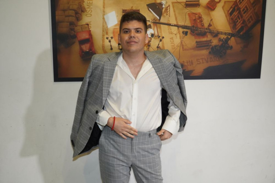 "Plašim se da me on ne odbaci, volim ga!" Zadrugar očajan zbog pomirenja Janjuša i Aneli (VIDEO)