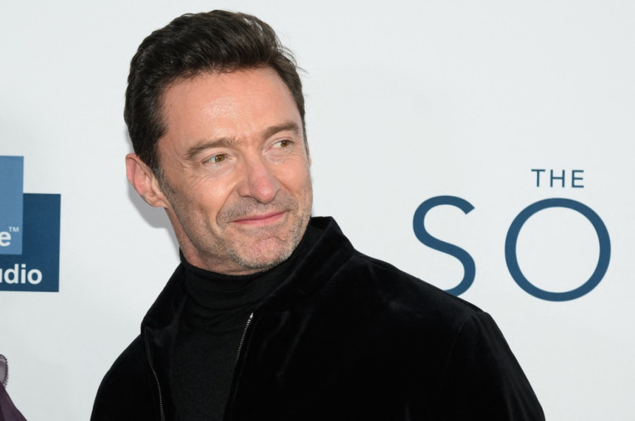 Saton Foster i Hju Džekman prvi put kao par na crvenom tepihu: Osmehe ne skidaju sa lica! (FOTO)